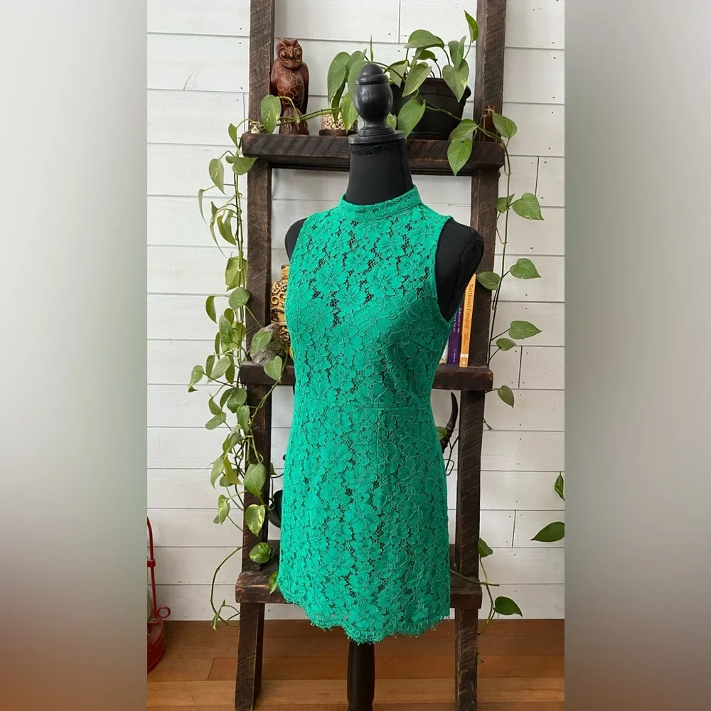 Lulus: Women’s Grass Green Lace Dress Size Medium